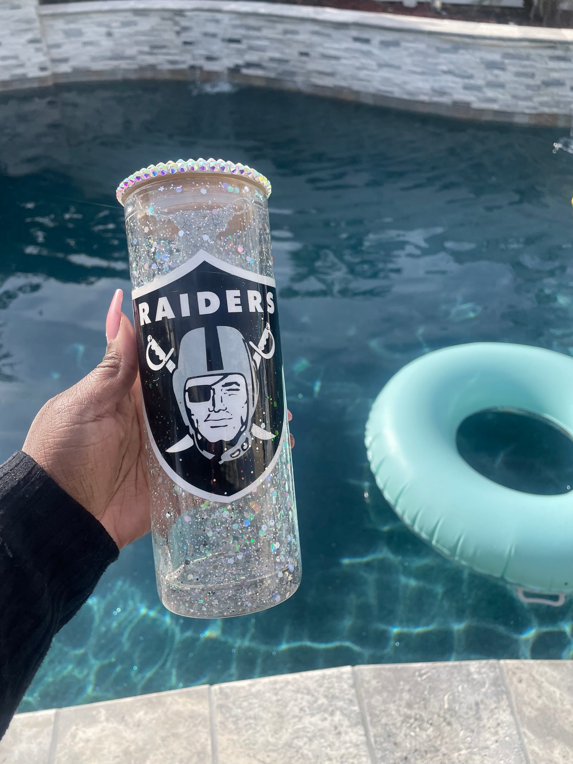 Raiders Snowglobe Glass Tumbler W/ Bling lid – TajDesignz